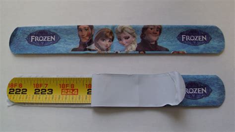 Parents warned over dangerous fake Frozen snap bracelets.